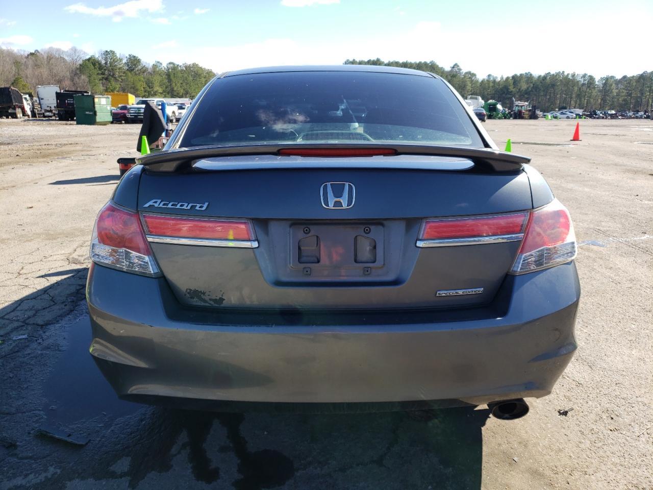 2012 HONDA ACCORD SE - Image 6