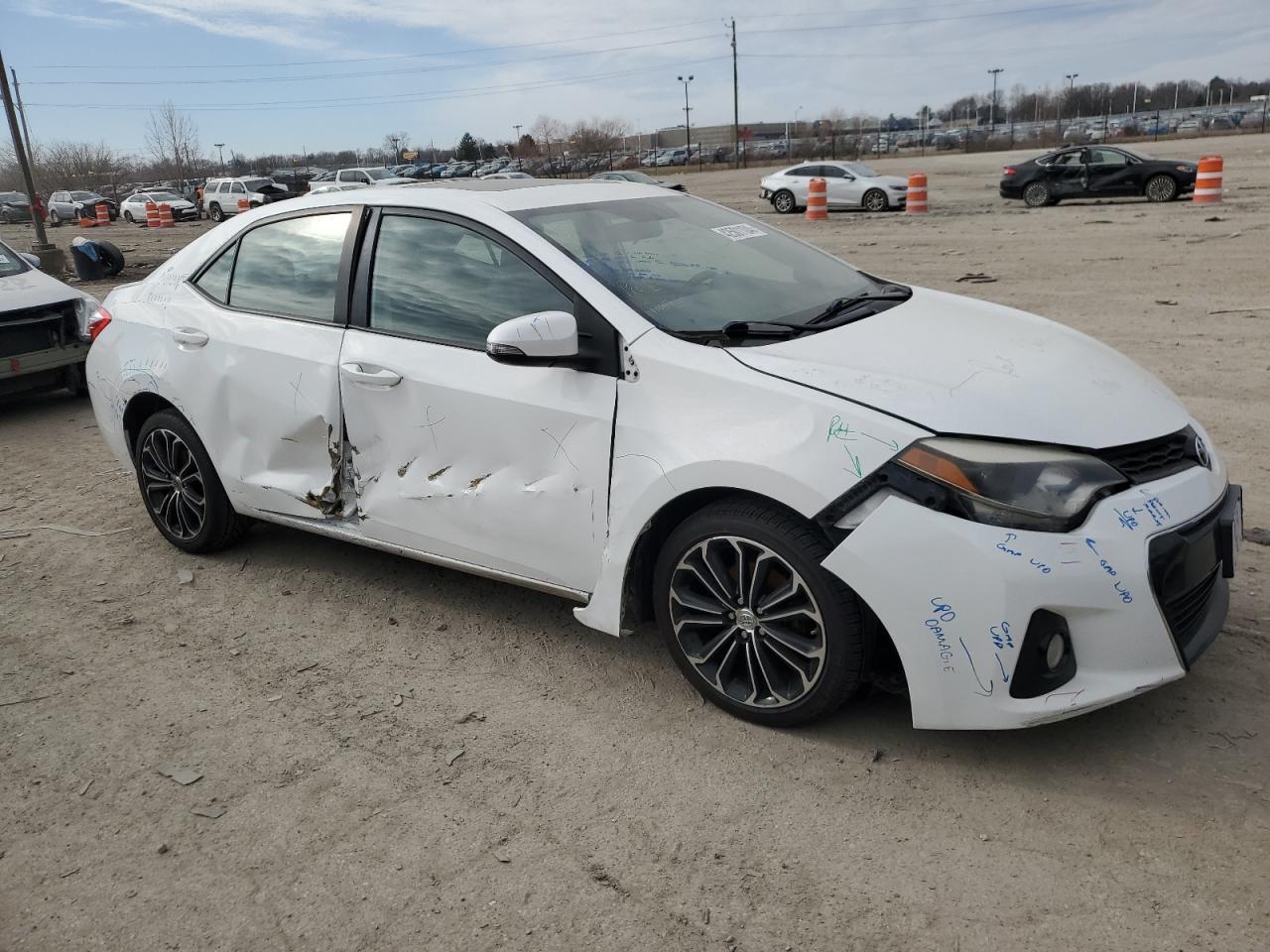 2014 TOYOTA COROLLA L - Image 4