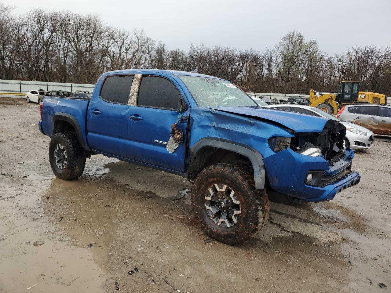 2018 TOYOTA TACOMA DOU - Фото 4