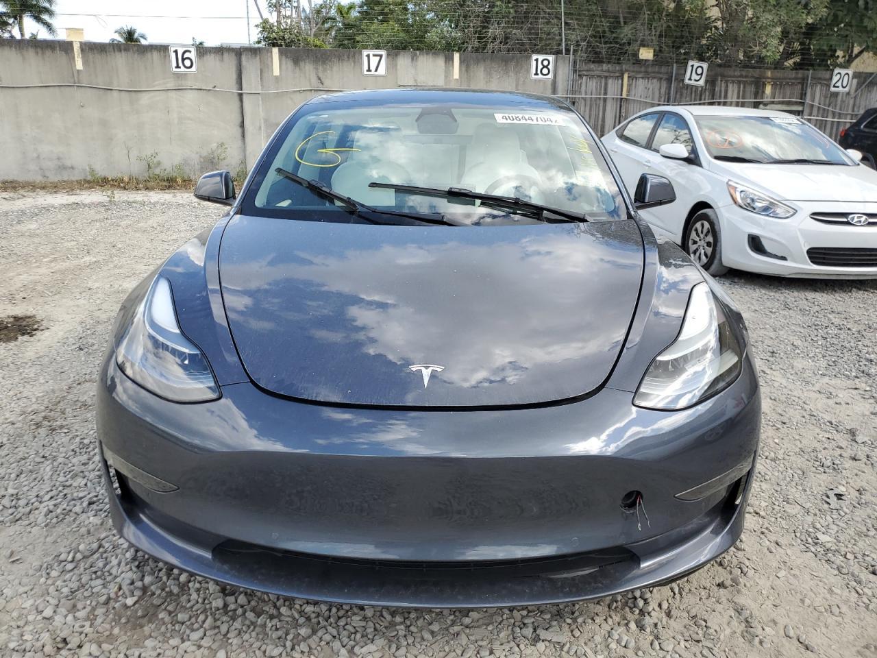 2022 TESLA MODEL 3 - Image 5