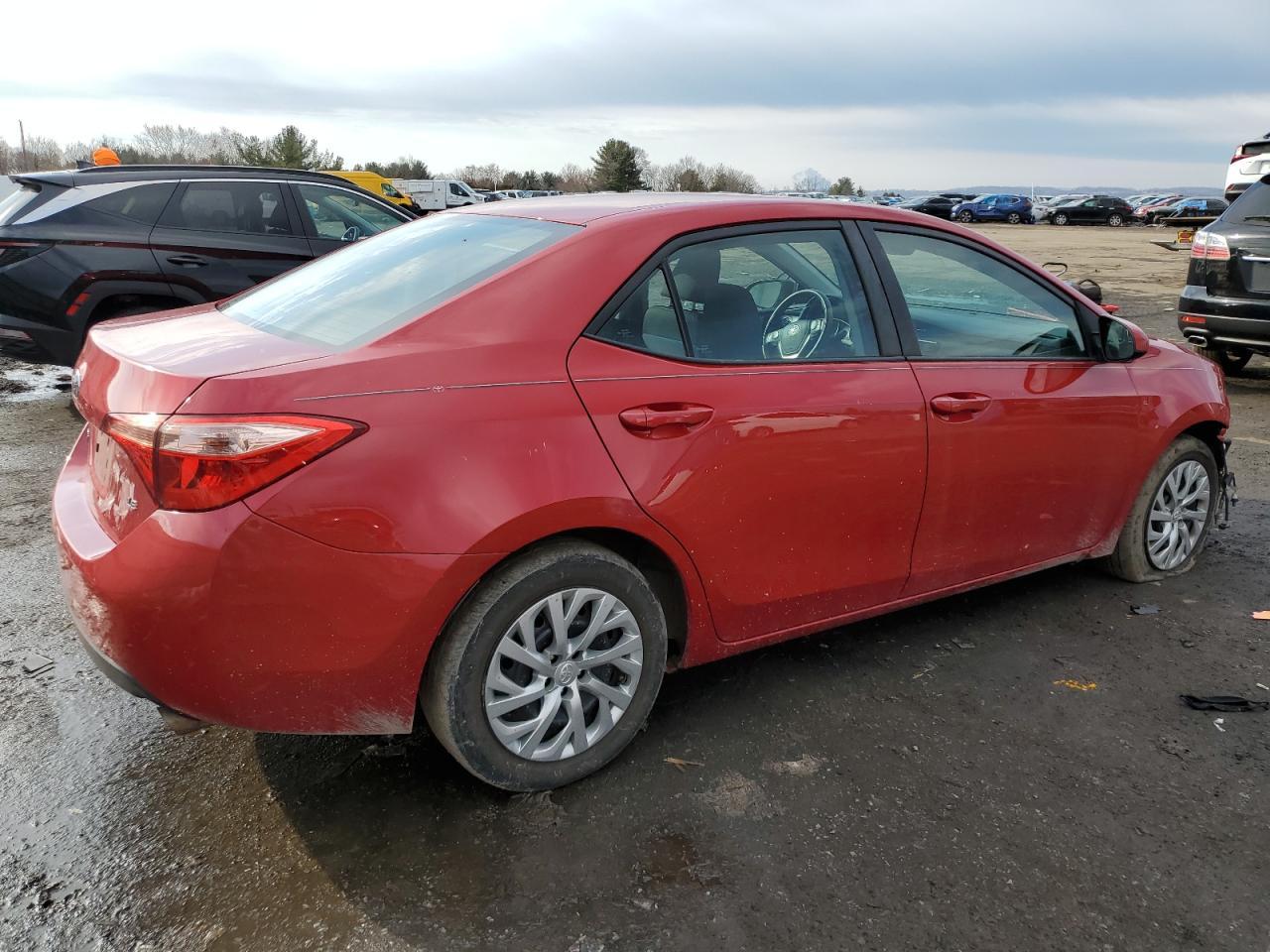 2018 TOYOTA COROLLA L - Фото 3