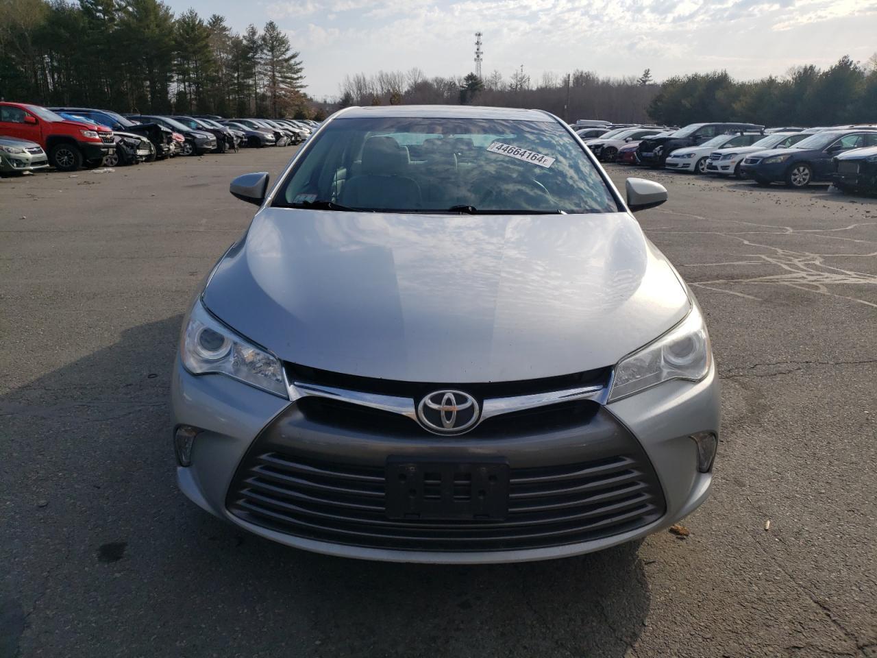 2016 TOYOTA CAMRY LE - Фото 5
