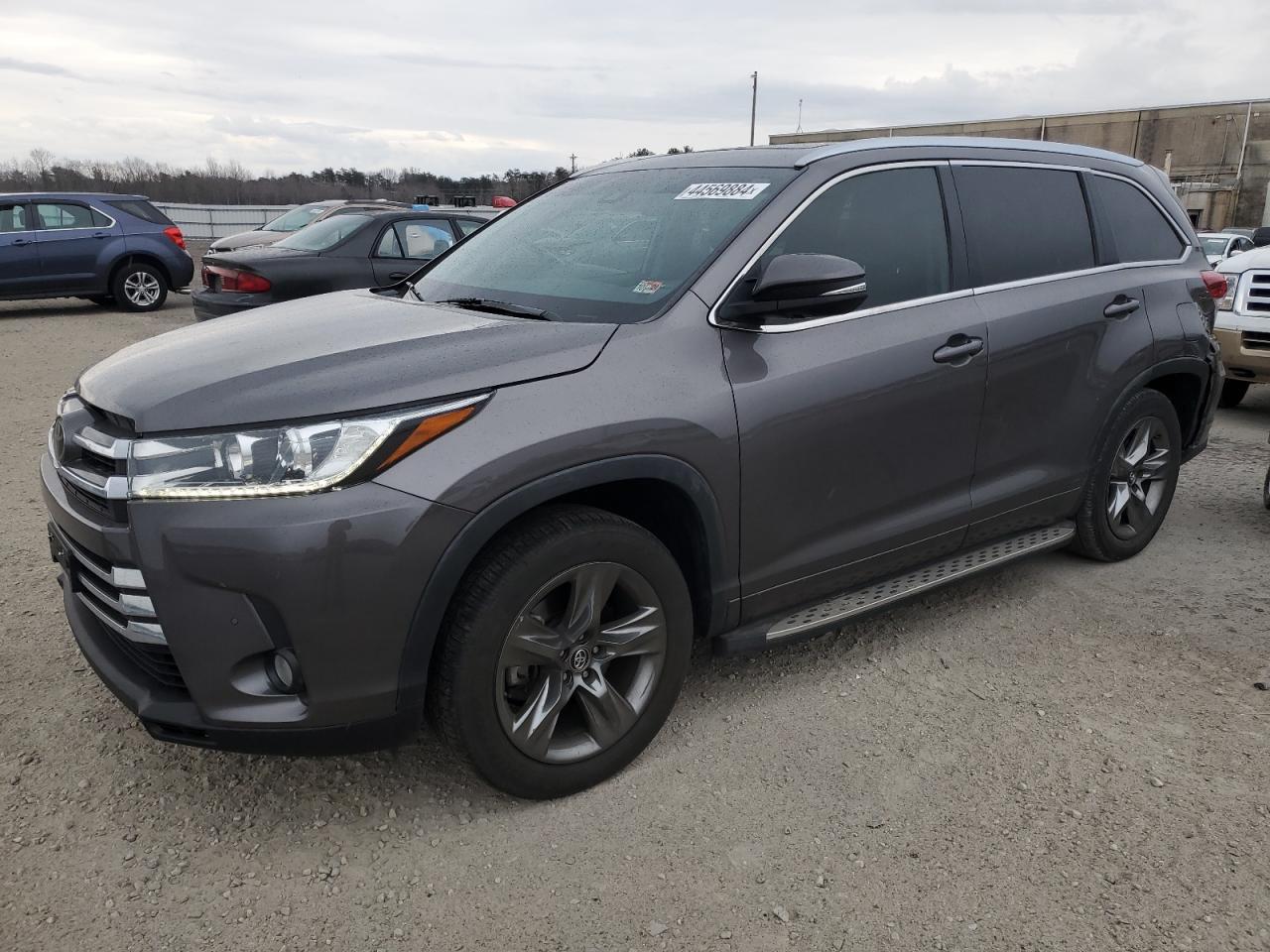 2018 TOYOTA HIGHLANDER