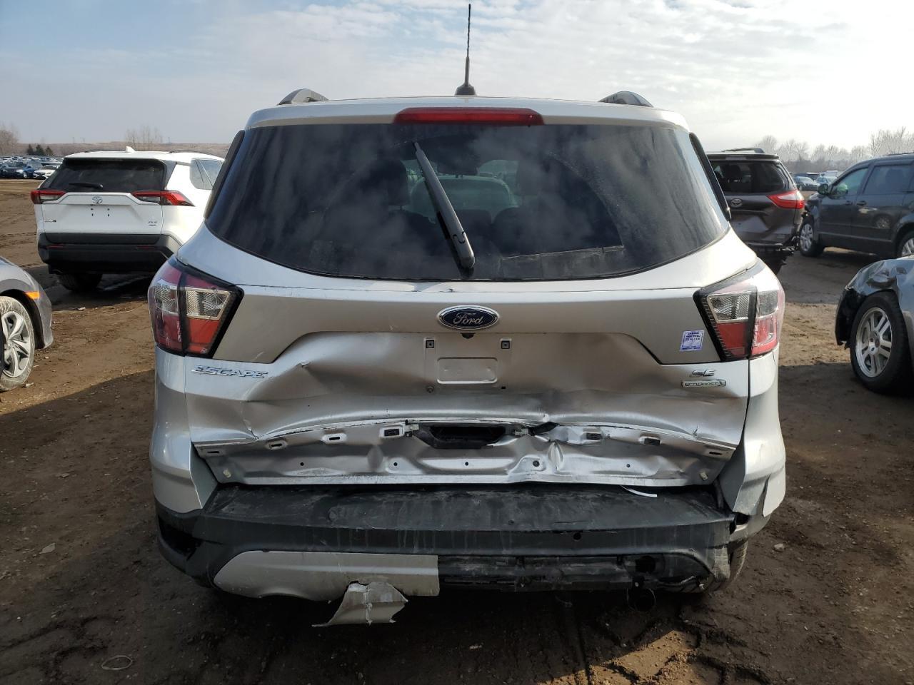 2017 FORD ESCAPE SE - Фото 6