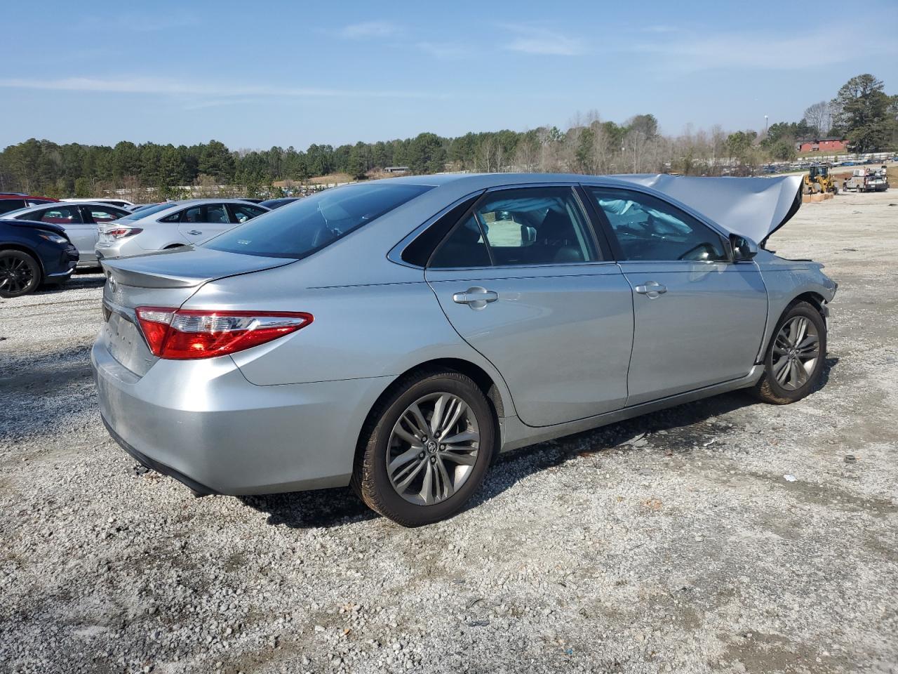 2016 TOYOTA CAMRY LE - Image 3
