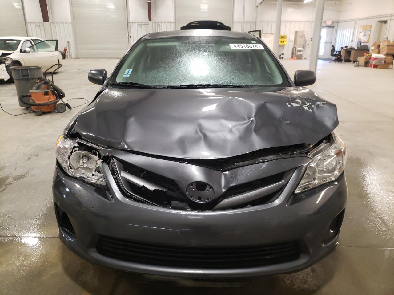 2013 TOYOTA COROLLA BA - Фото 5