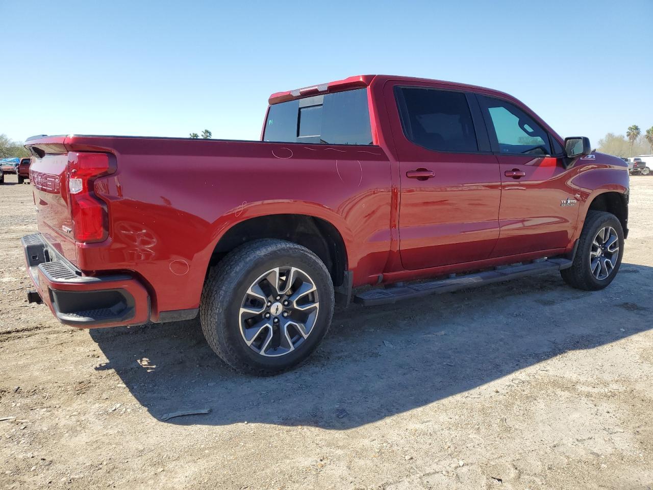 2021 CHEVROLET SILVERADO - Фото 3