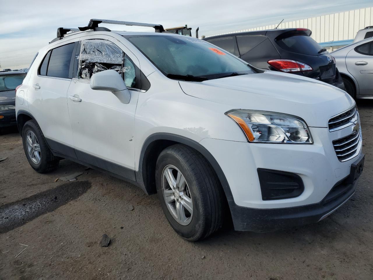 2015 CHEVROLET TRAX 1LT - Фото 4