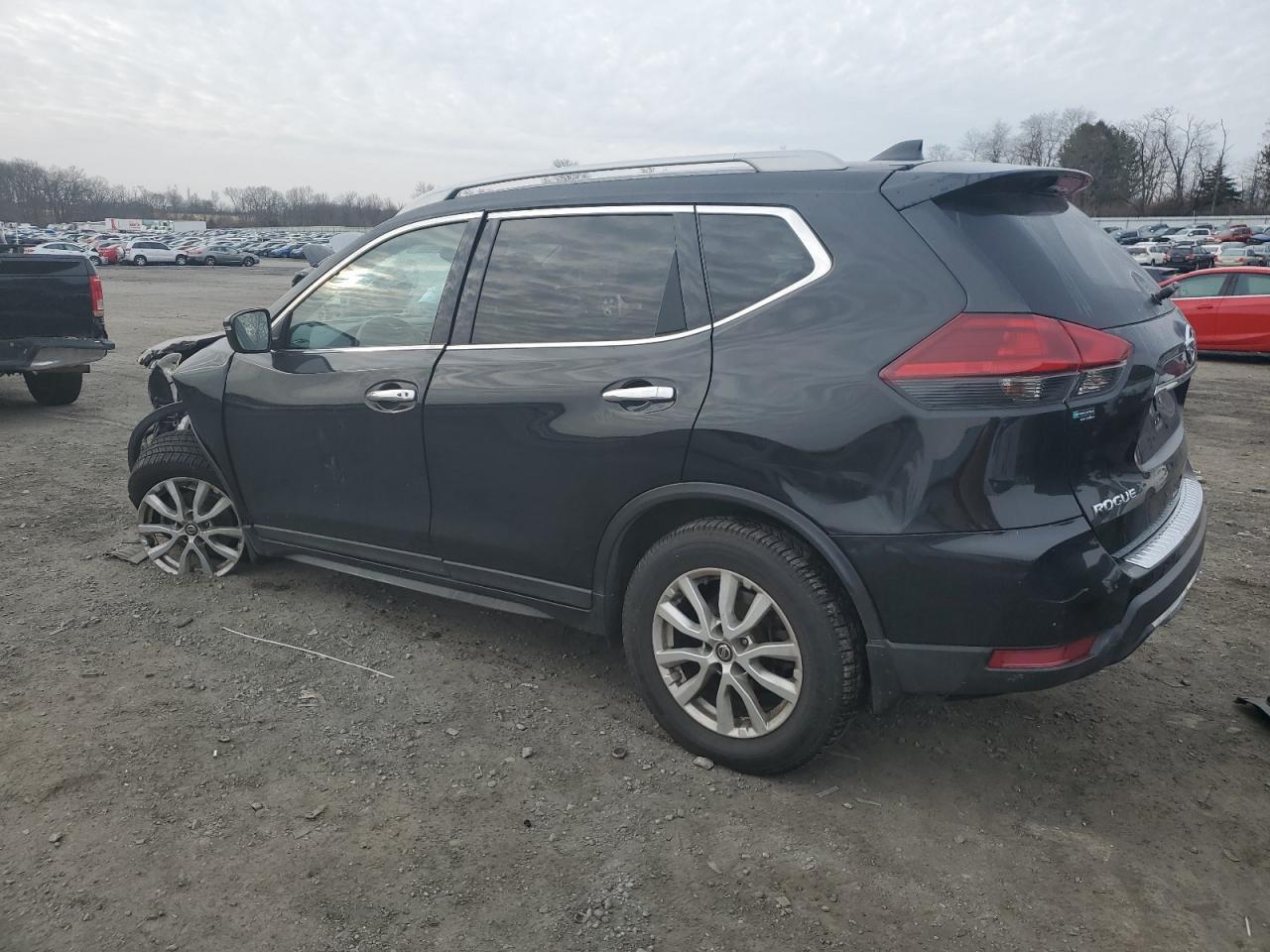 2018 NISSAN ROGUE S - Фото 2