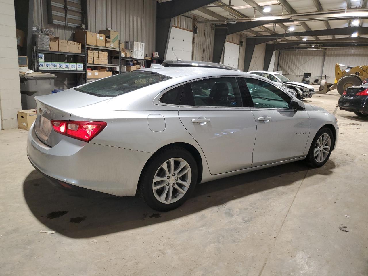 2017 CHEVROLET MALIBU LT - Фото 3