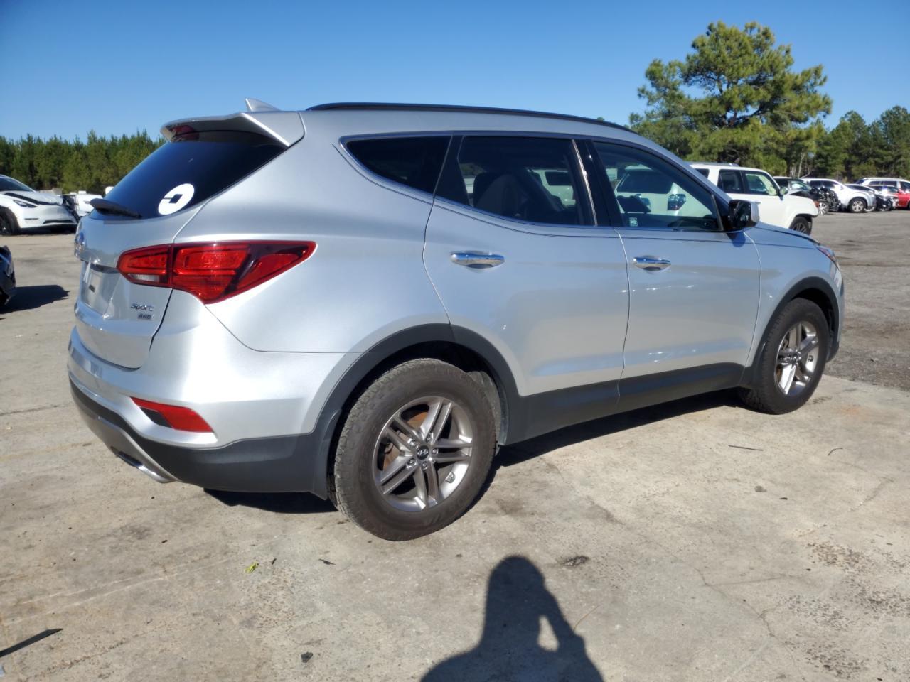 2017 HYUNDAI SANTA FE S - Image 3