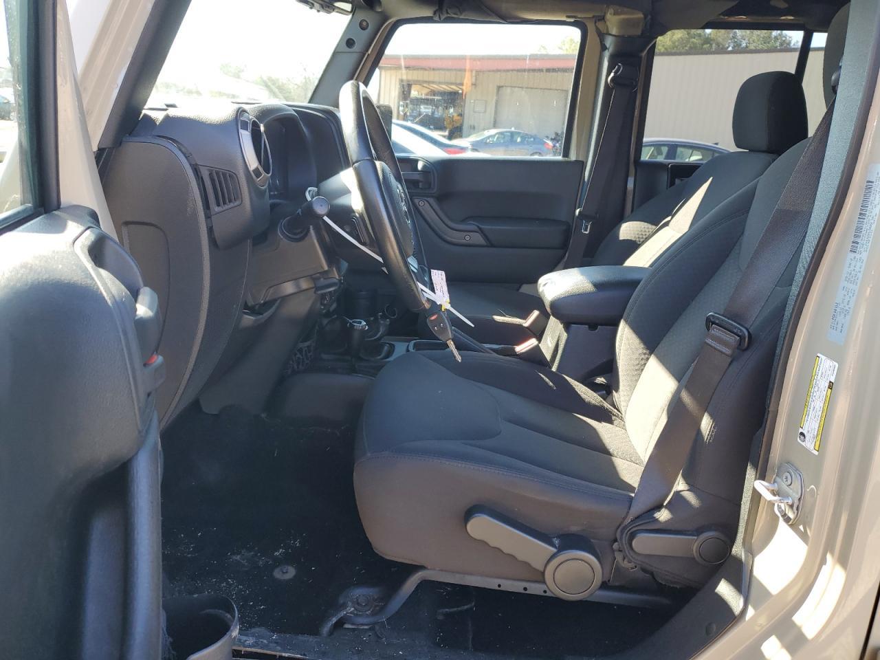 2017 JEEP WRANGLER U - Image 7