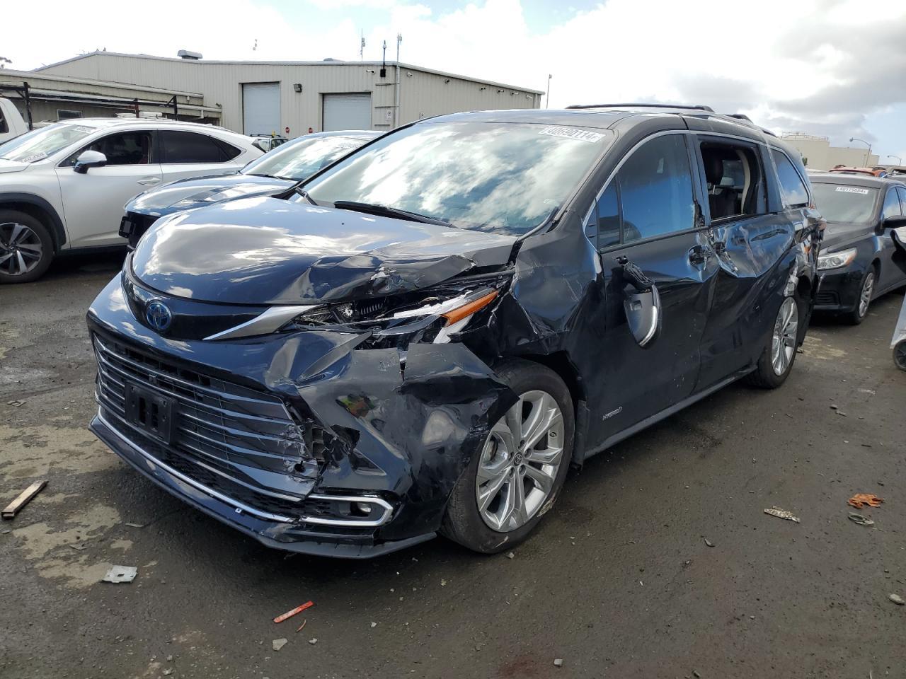 2021 TOYOTA SIENNA LIM car image