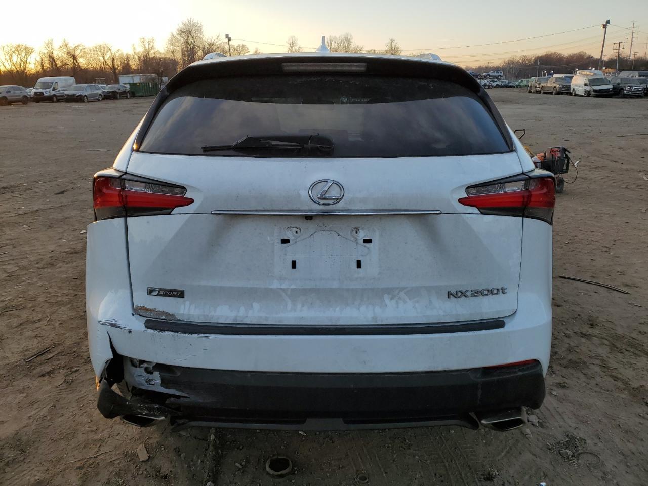2017 LEXUS NX 200T BA - Фото 6