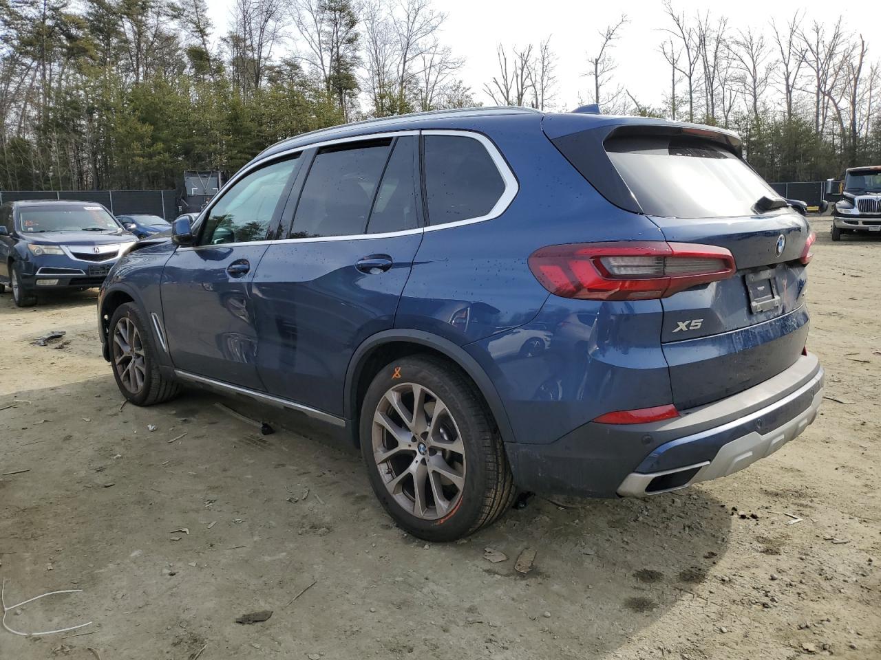 2022 BMW X5 XDRIVE4 - Фото 2