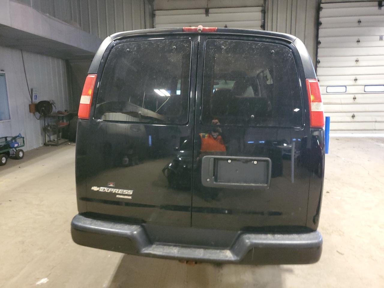 2012 CHEVROLET EXPRESS G1 - Image 6