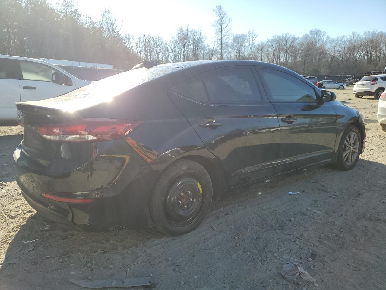 2018 HYUNDAI ELANTRA SE - Image 3