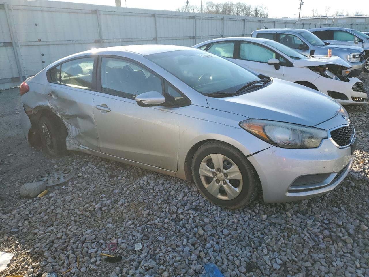2015 KIA FORTE LX - Фото 4