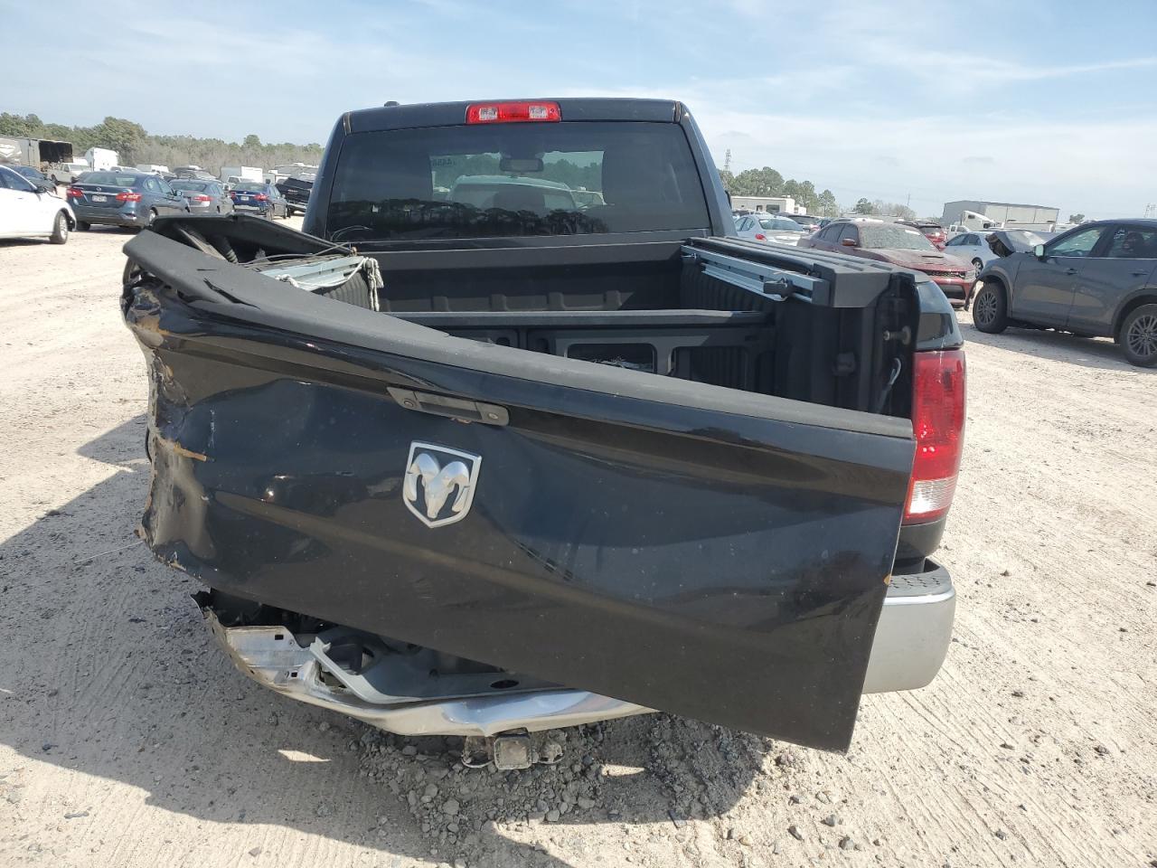 2015 RAM 1500 ST - Image 6