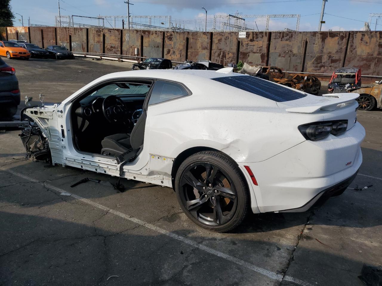 2021 CHEVROLET CAMARO LZ - Фото 2