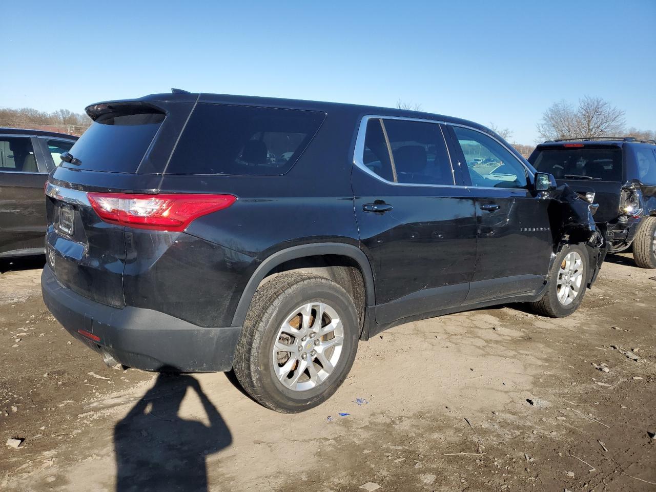 2020 CHEVROLET TRAVERSE L - Фото 3