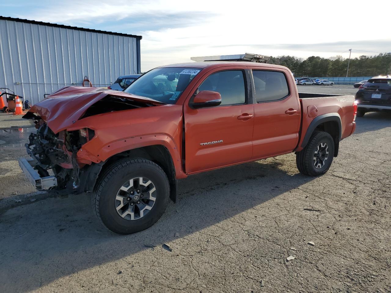 2017 TOYOTA TACOMA DOU