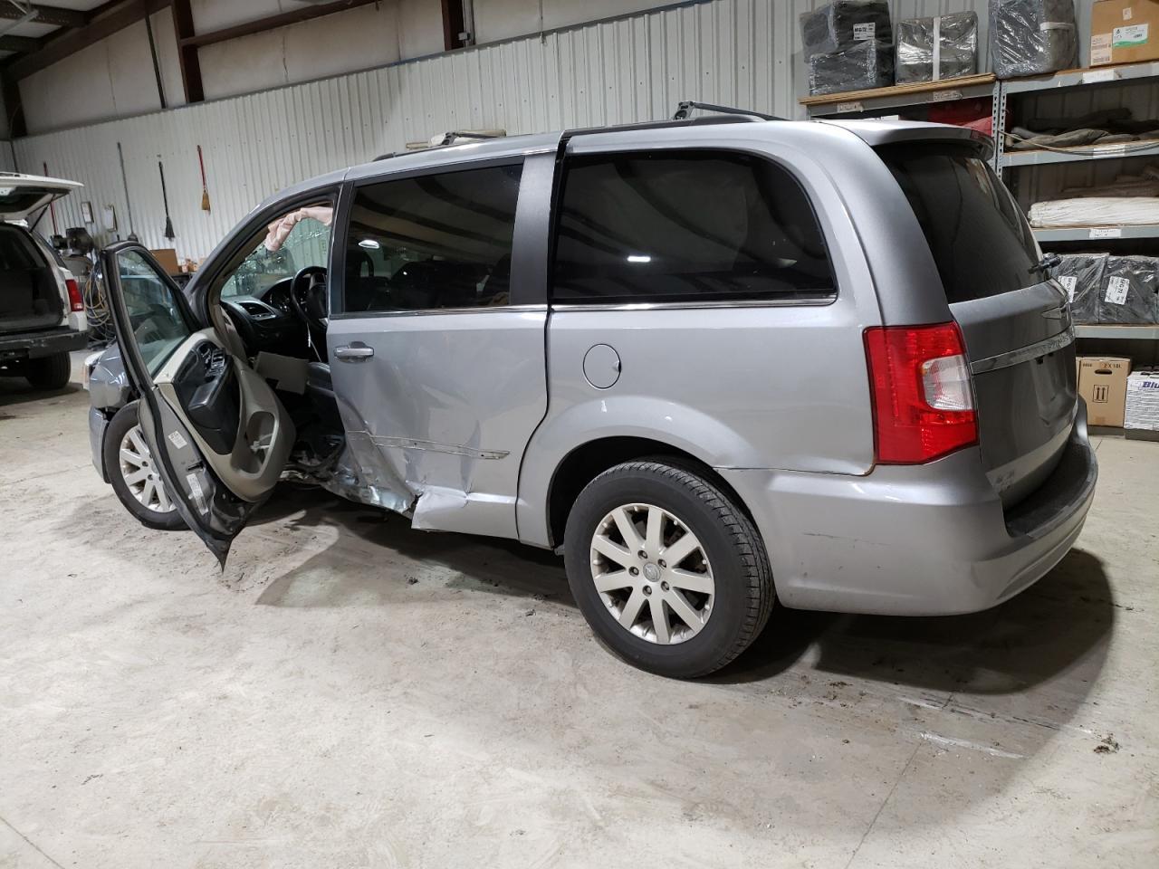 2014 CHRYSLER TOWN & COU - Image 2