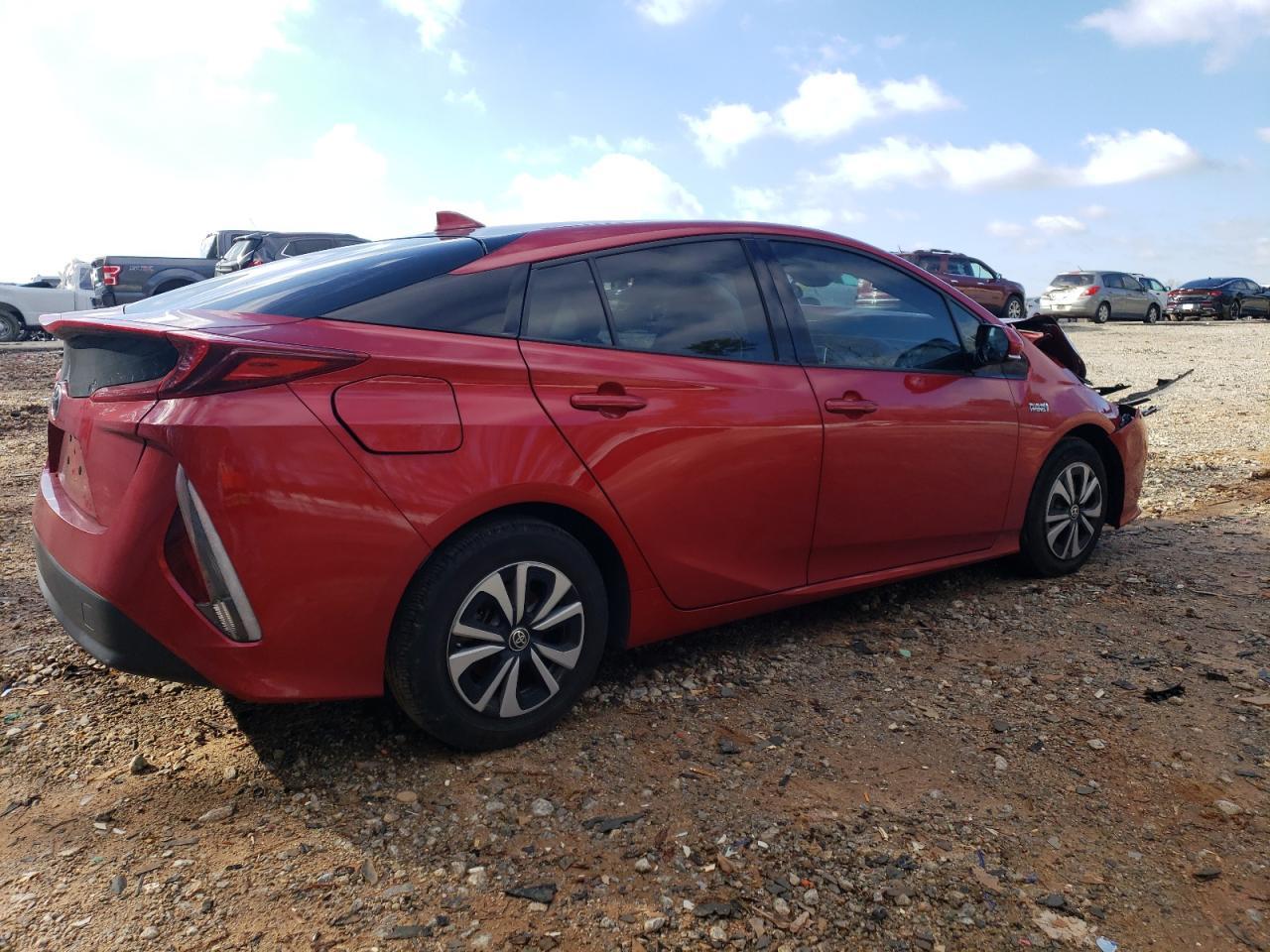 2018 TOYOTA PRIUS PRIM - Image 3