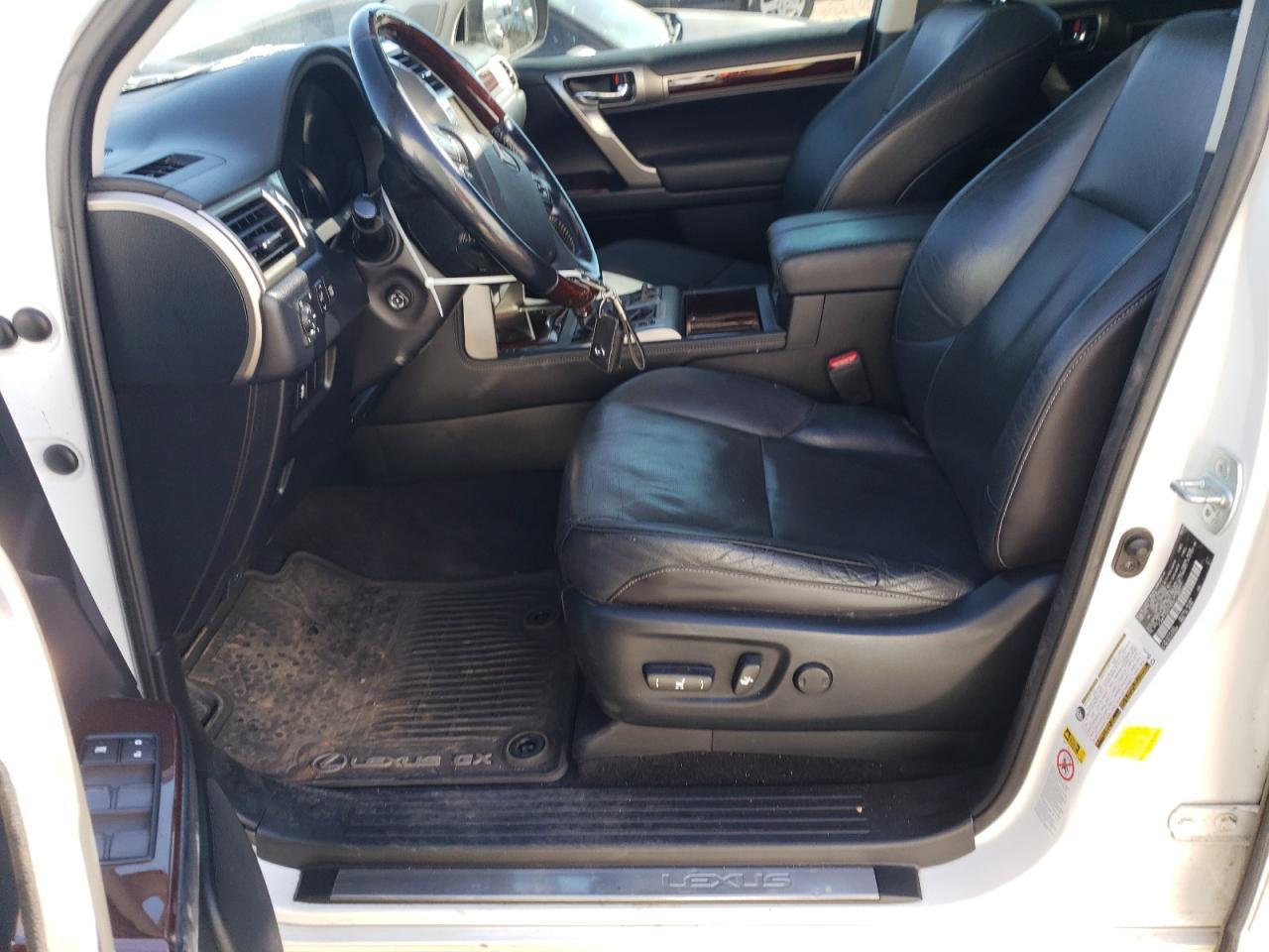 2017 LEXUS GX 460 - Фото 7