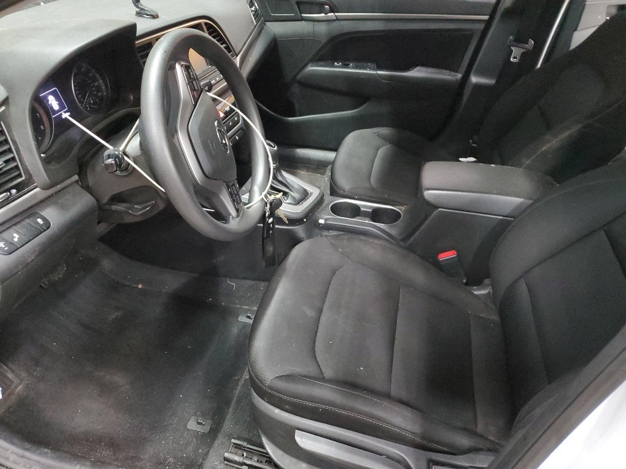 2018 HYUNDAI ELANTRA SE - Image 7