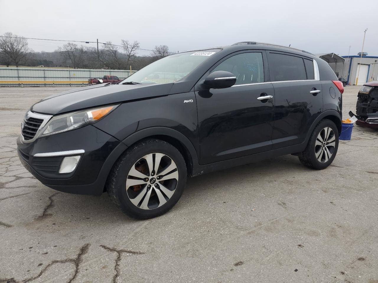 2011 KIA SPORTAGE E car image