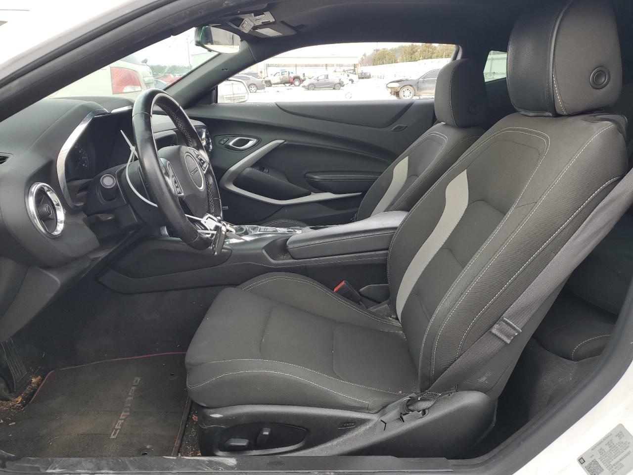 2019 CHEVROLET CAMARO LS - Image 7