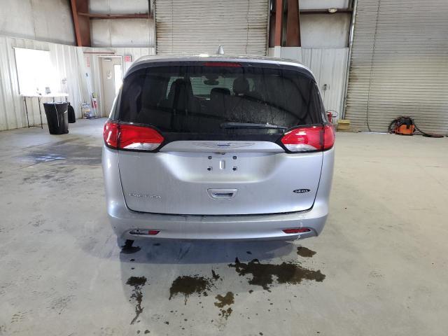 2017 Chrysler Pacifica Touring - Фото 6