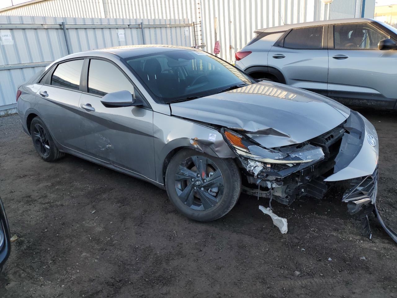 2023 HYUNDAI ELANTRA SE - Фото 4