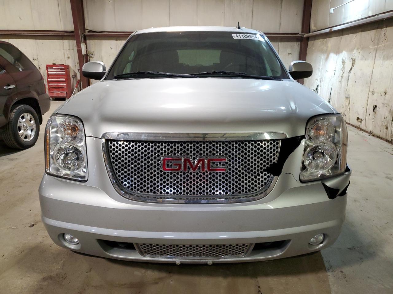 2012 GMC YUKON DENA - Image 5