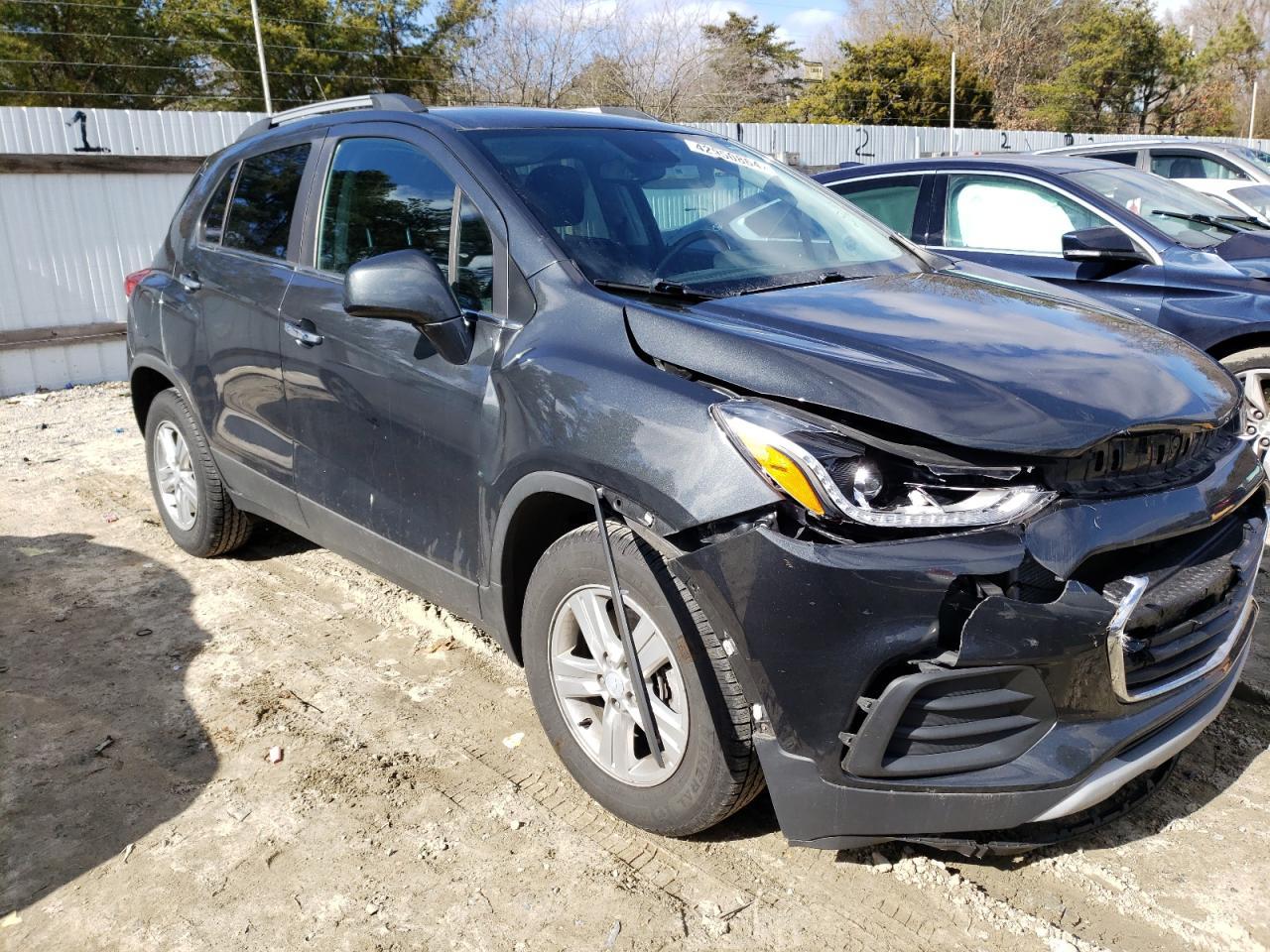 2019 CHEVROLET TRAX 1LT - Фото 4