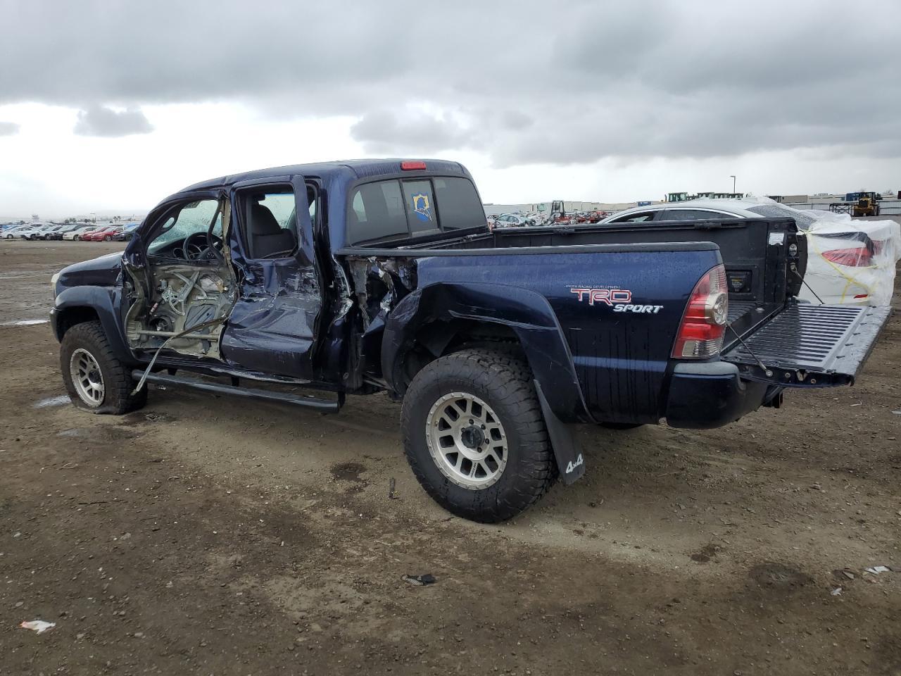 2013 TOYOTA TACOMA DOU - Фото 2
