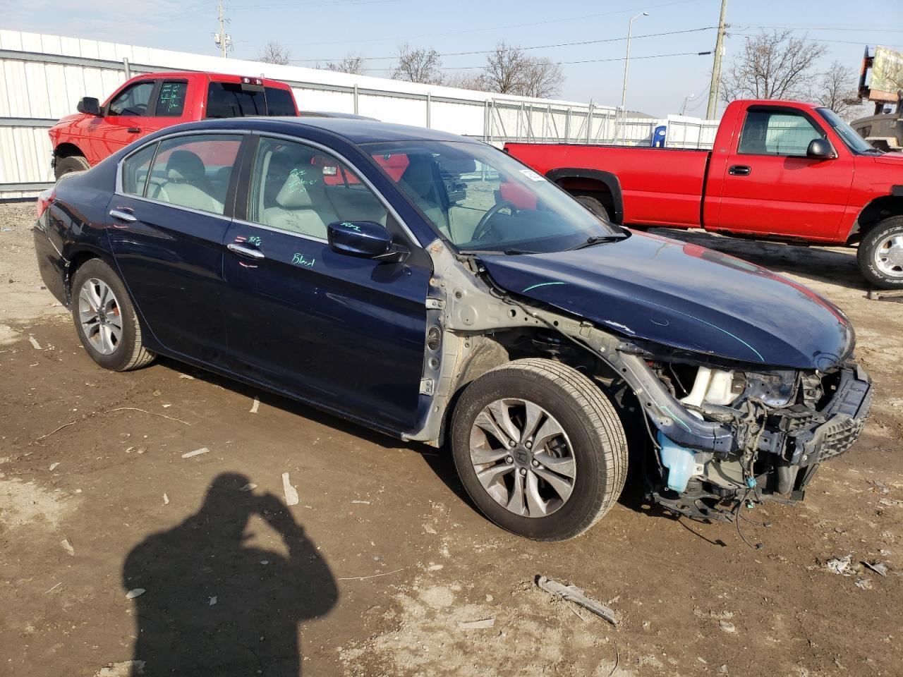 2014 HONDA ACCORD LX - Image 4