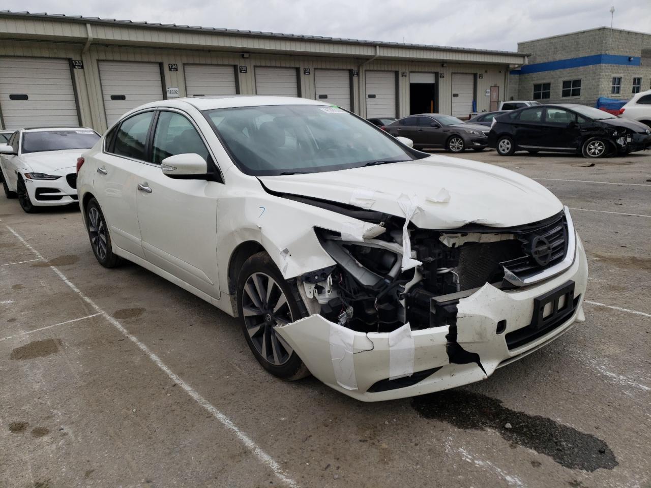 2017 NISSAN ALTIMA 2.5 - Image 4