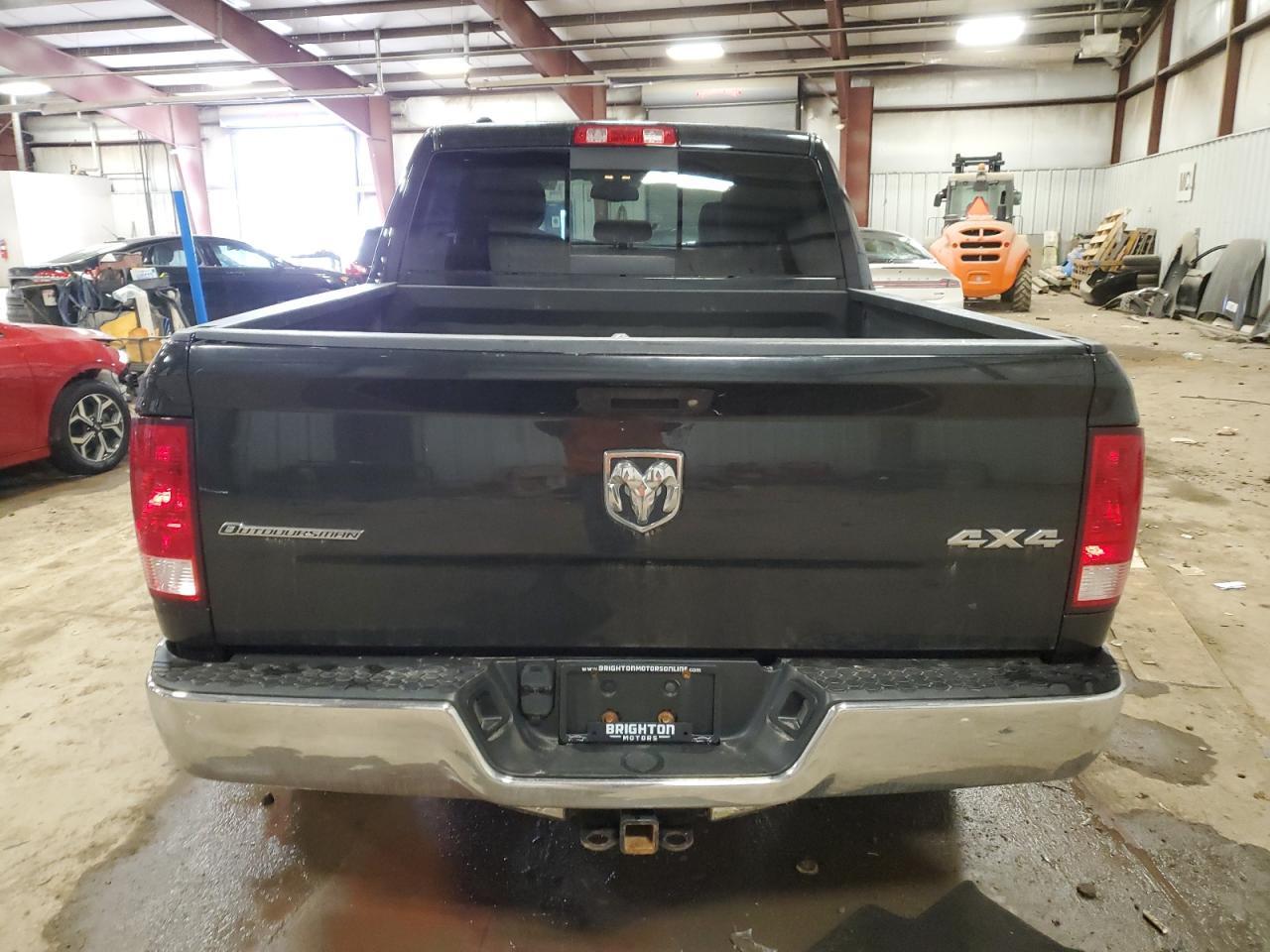 2017 RAM 1500 SLT - Image 6