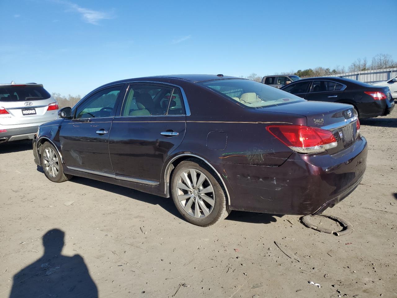 2011 TOYOTA AVALON BAS - Image 2