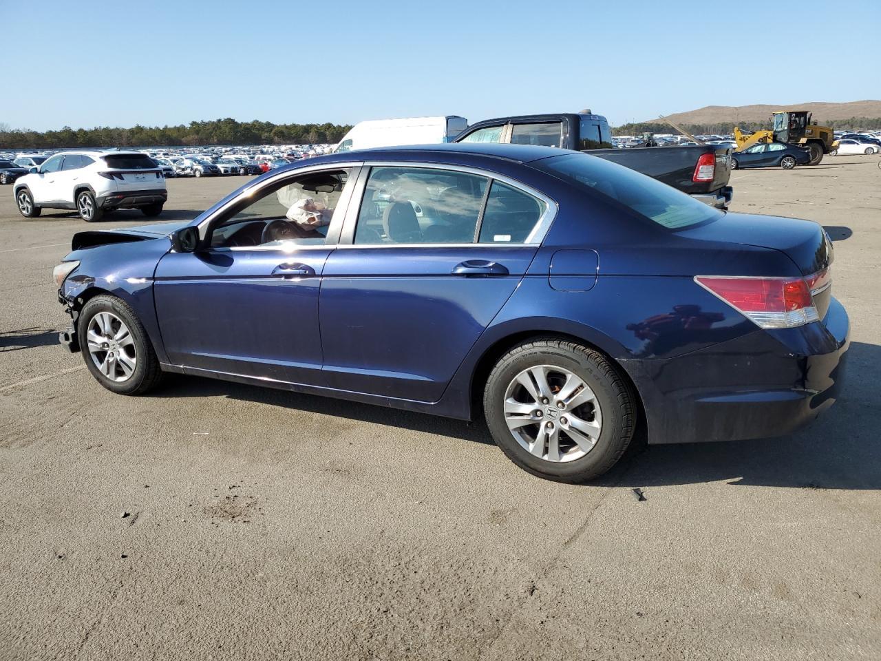 2011 HONDA ACCORD LXP - Фото 2