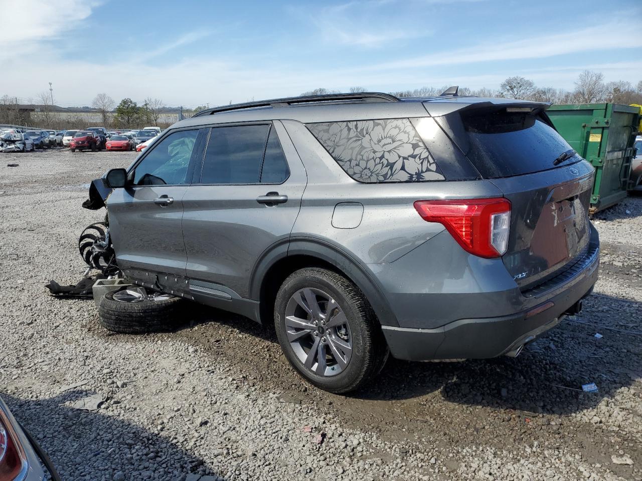 2023 FORD EXPLORER X - Image 2