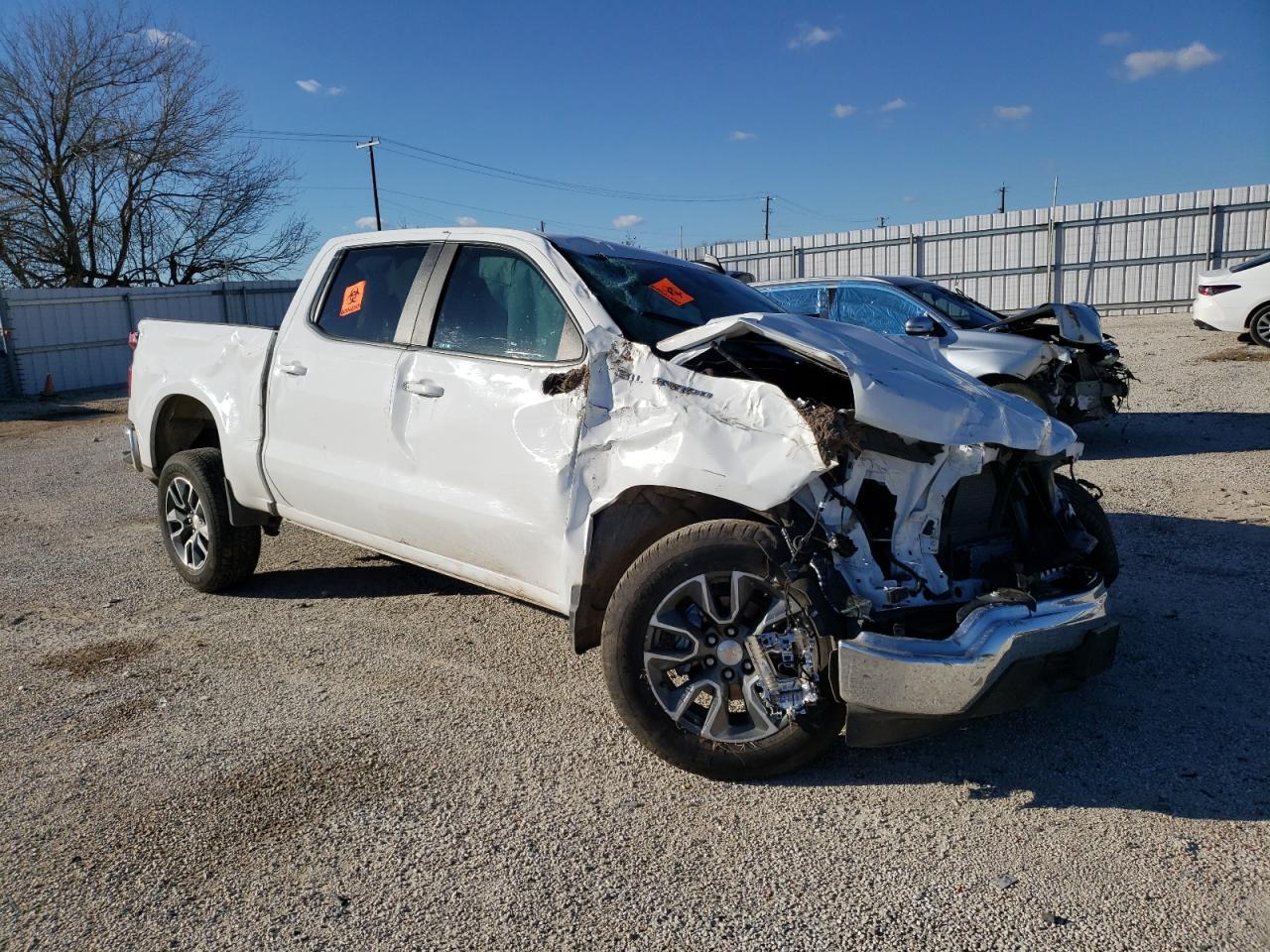 2023 CHEVROLET SILVERADO - Image 4