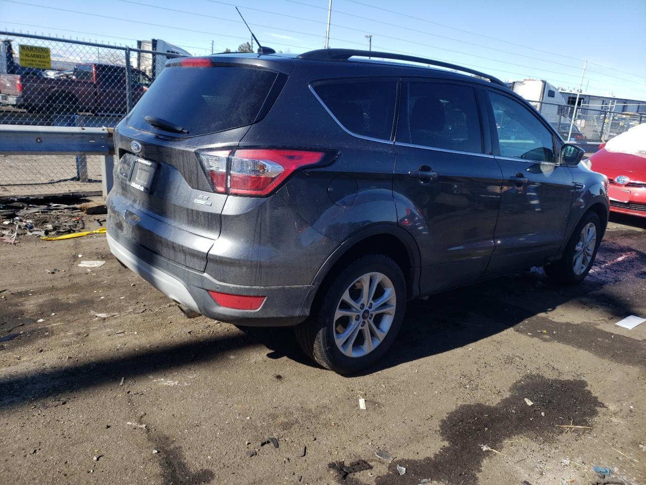 2017 FORD ESCAPE SE - Image 3