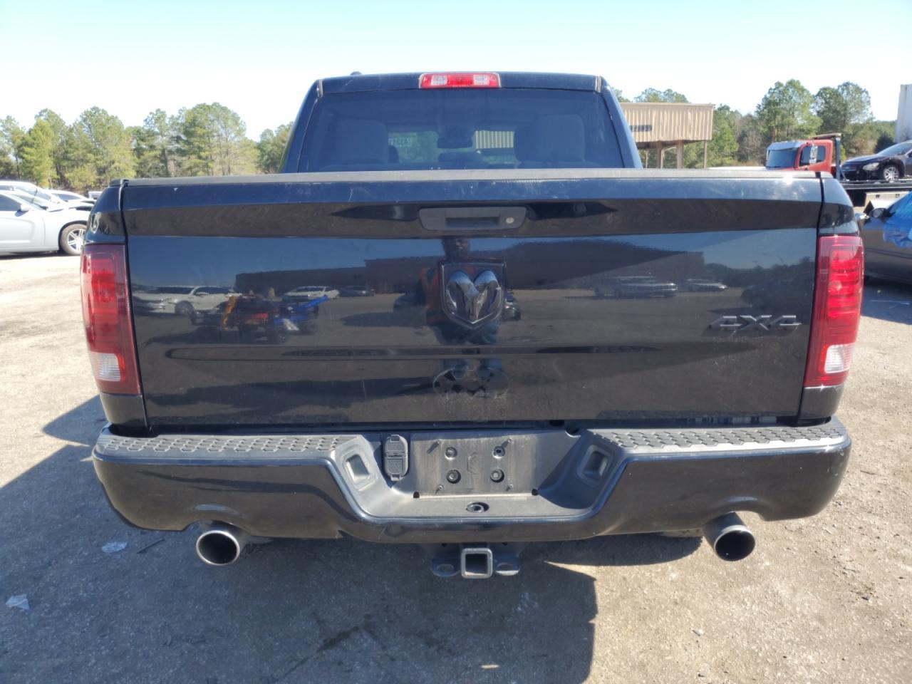 2014 RAM 1500 ST - Image 6