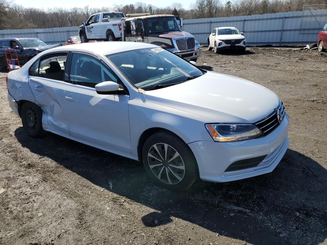 2017 VOLKSWAGEN JETTA S - Image 4