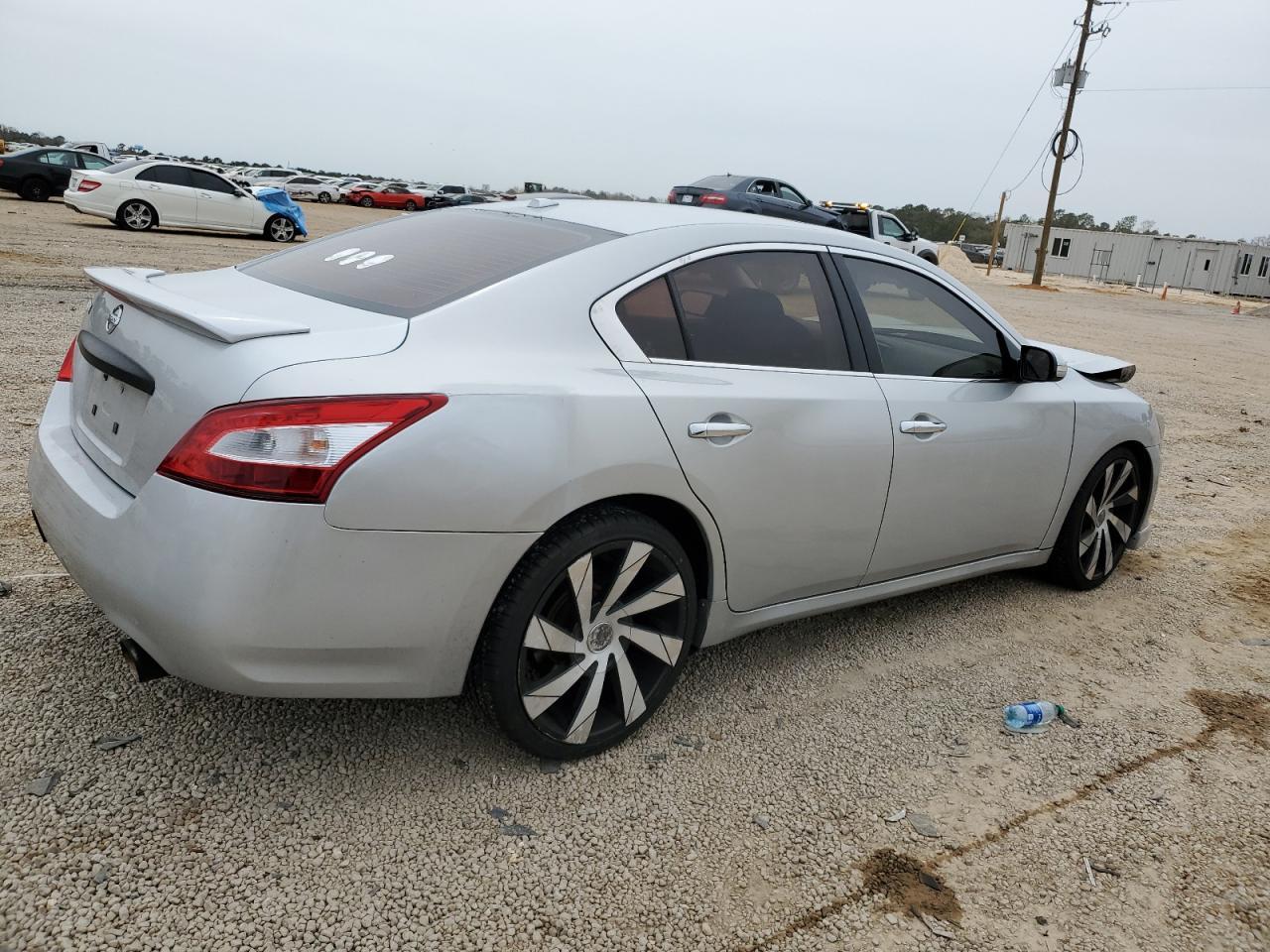 2011 NISSAN MAXIMA S - Фото 3