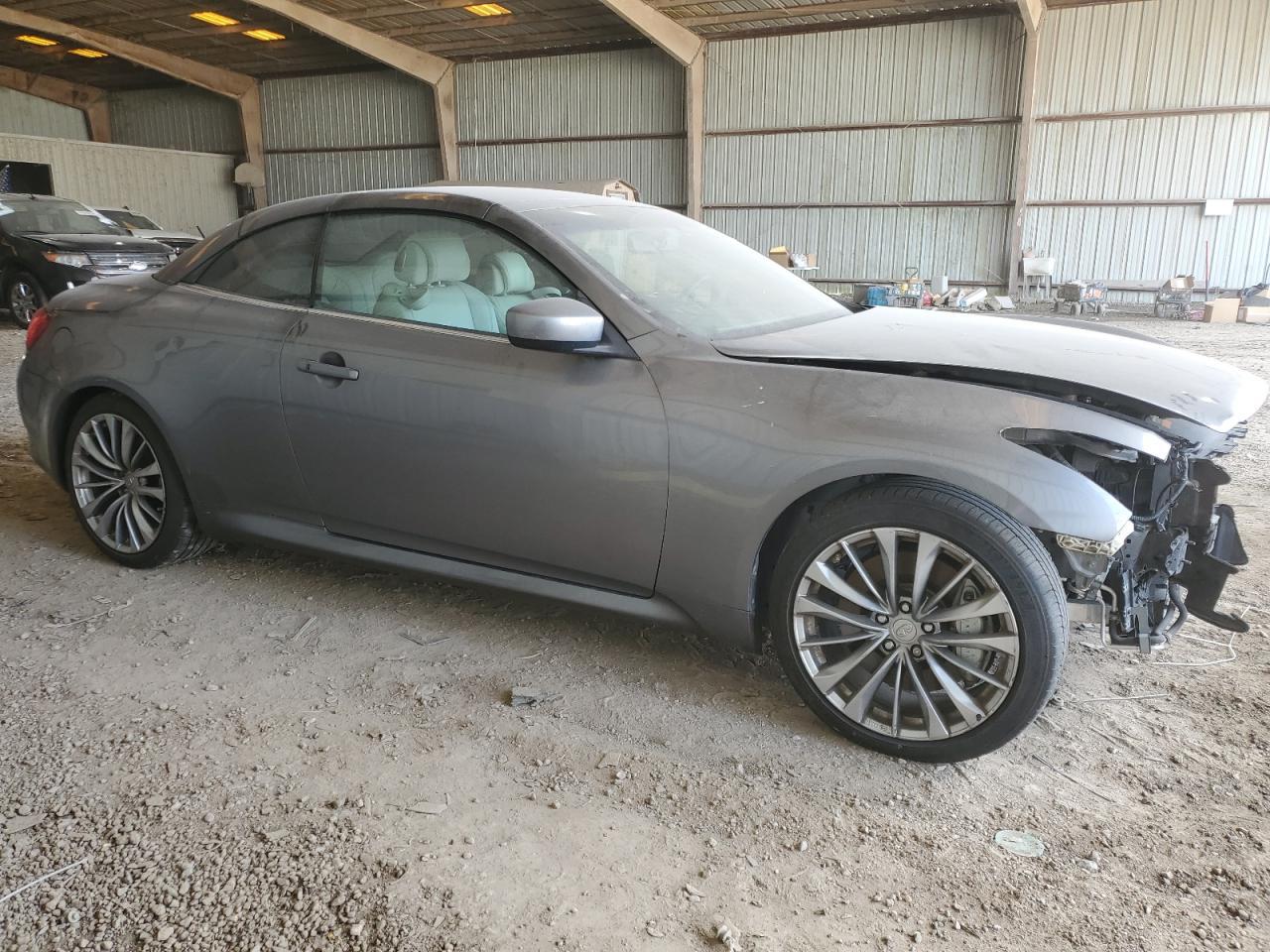 2011 INFINITI G37 BASE - Image 4