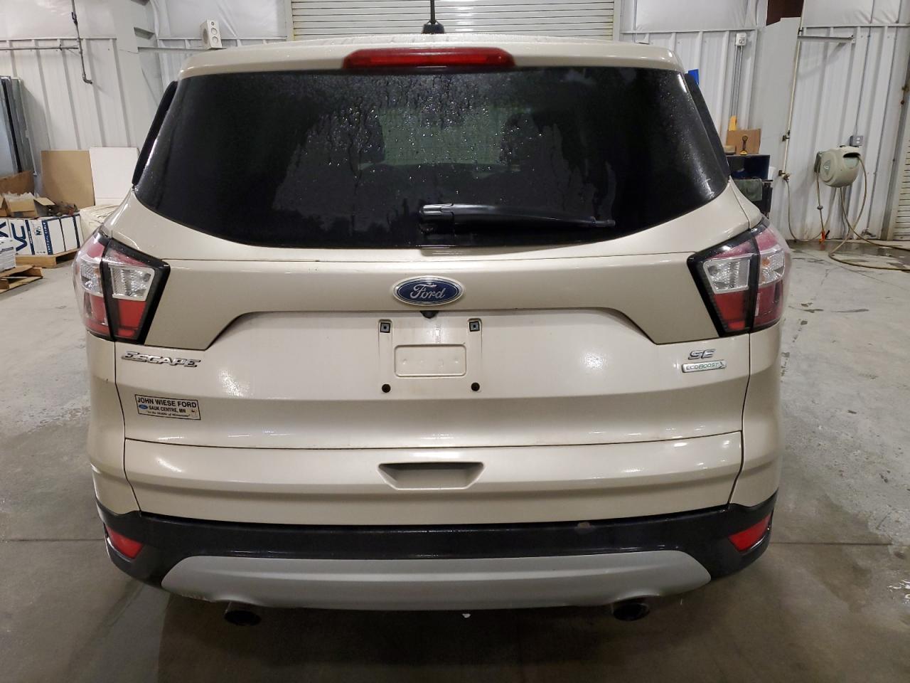 2017 FORD ESCAPE SE - Image 6